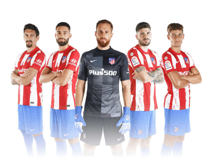 其乐融融！记者晒对抗赛场边照 马克西怀抱女儿与詹姆斯攀谈